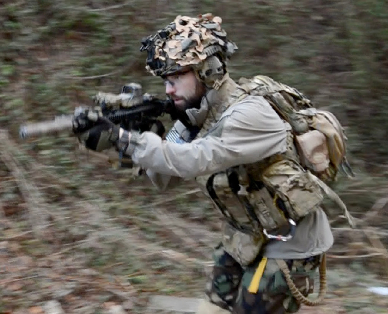 кевларова каска з кавером