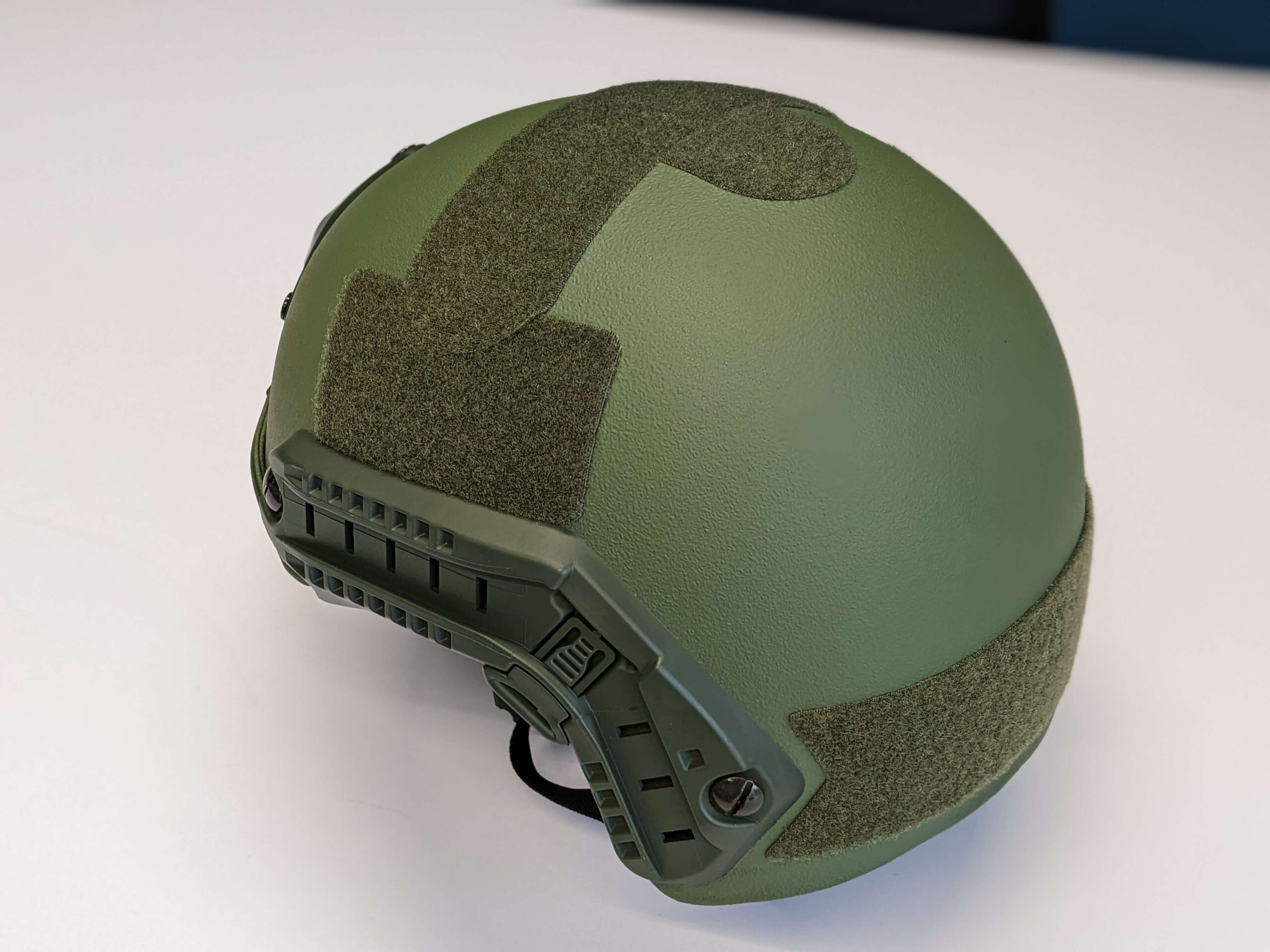 бойові шоломи