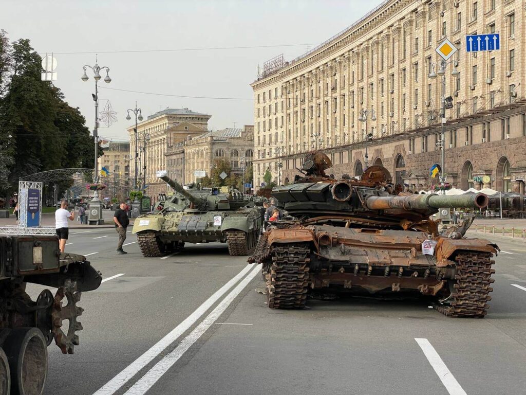 розбита російська техніка на параді у Києві
