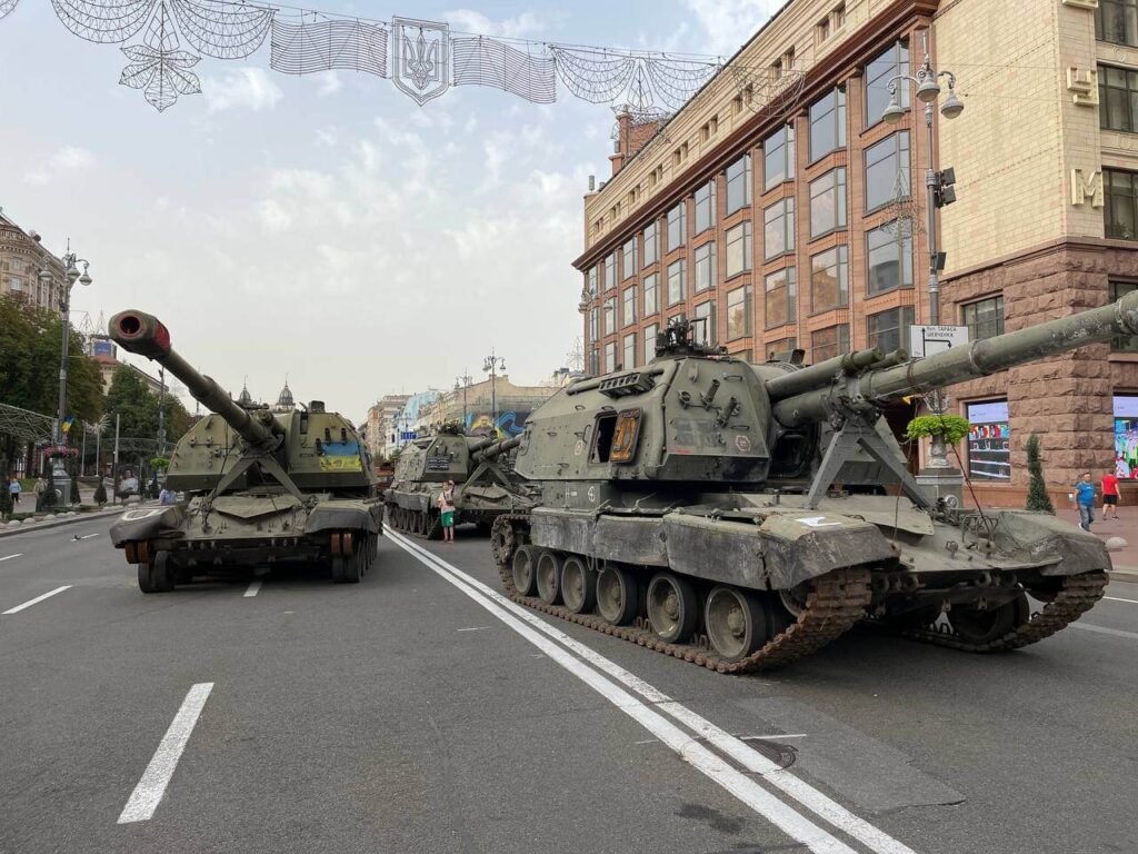 розбита російська техніка на параді у Києві